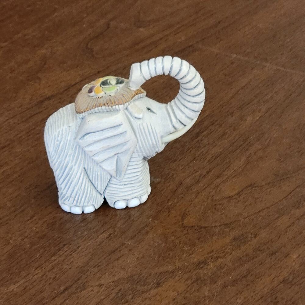 Vintage Artesania Rinconada Elephant Trunk Up Figurine Uruguay Retired